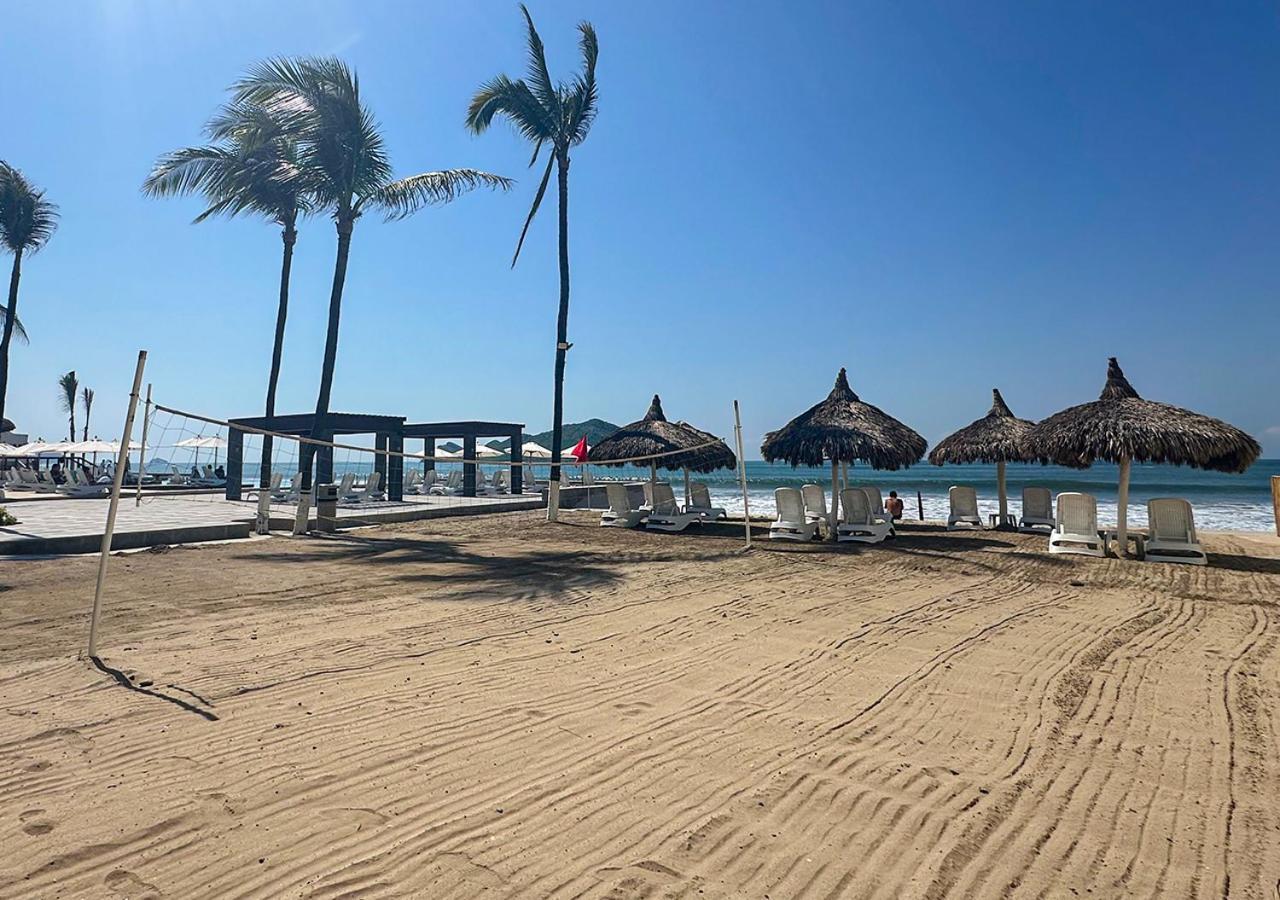 The Palms Resort Of מזטלן מראה חיצוני תמונה