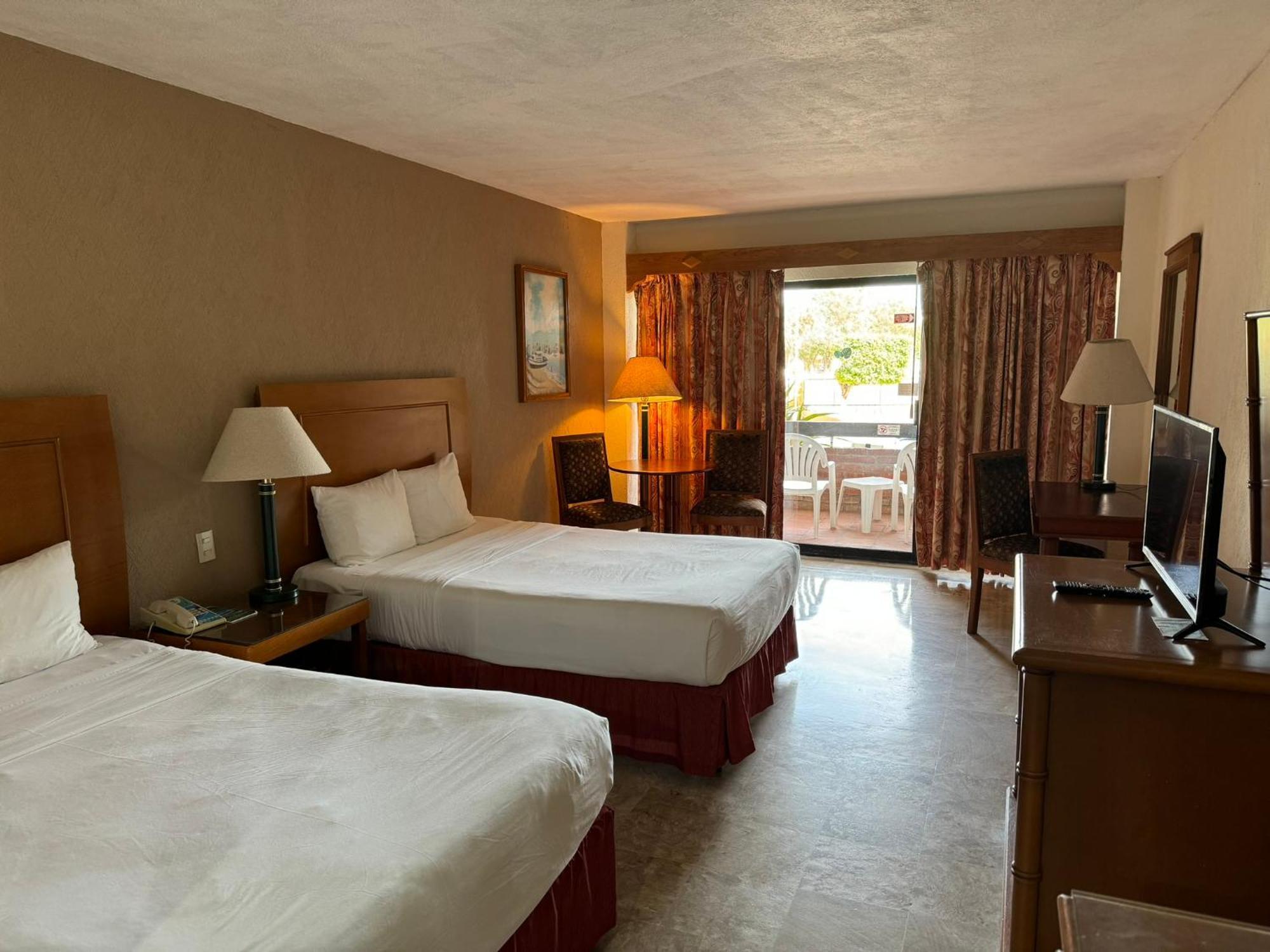 The Palms Resort Of מזטלן מראה חיצוני תמונה